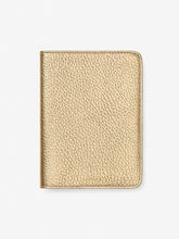 Load image into Gallery viewer, Classic Leather Passport Holder