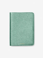 Load image into Gallery viewer, Classic Leather Passport Holder
